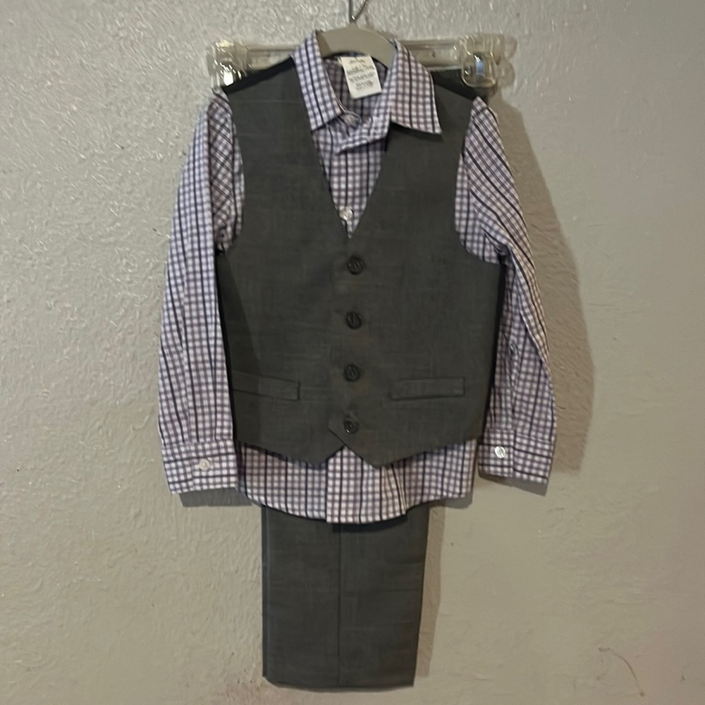 Boys Van Heusen suit
